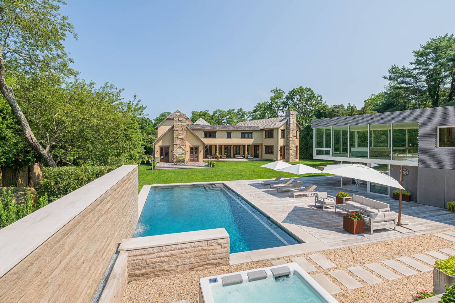 15 Eastway Drive Southampton, NY 1 882186 bzpxtczdtf7kvvcy