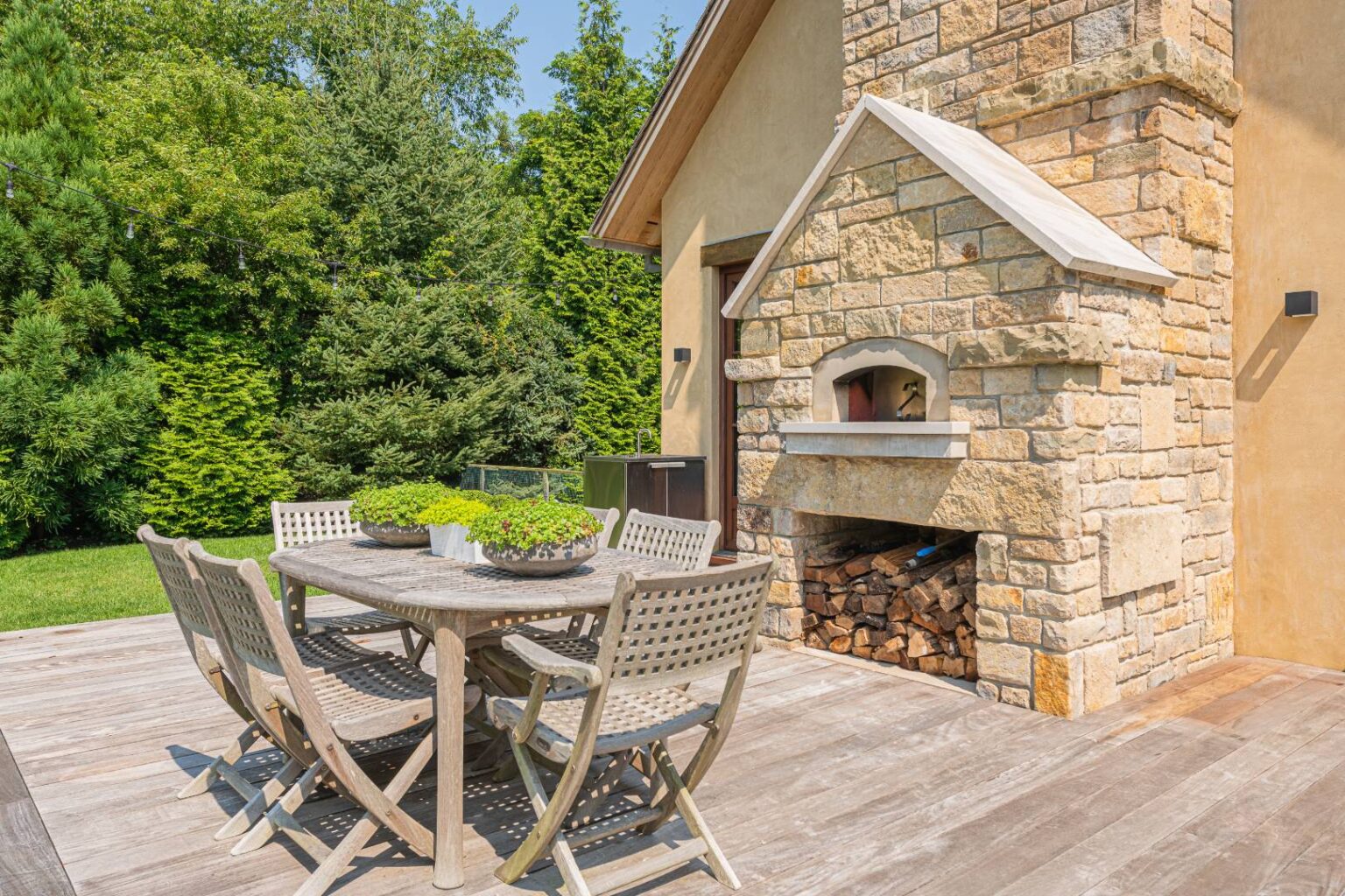 15 Eastway Drive Southampton, NY 10 882186 jqmtsngf9hz1f4nw