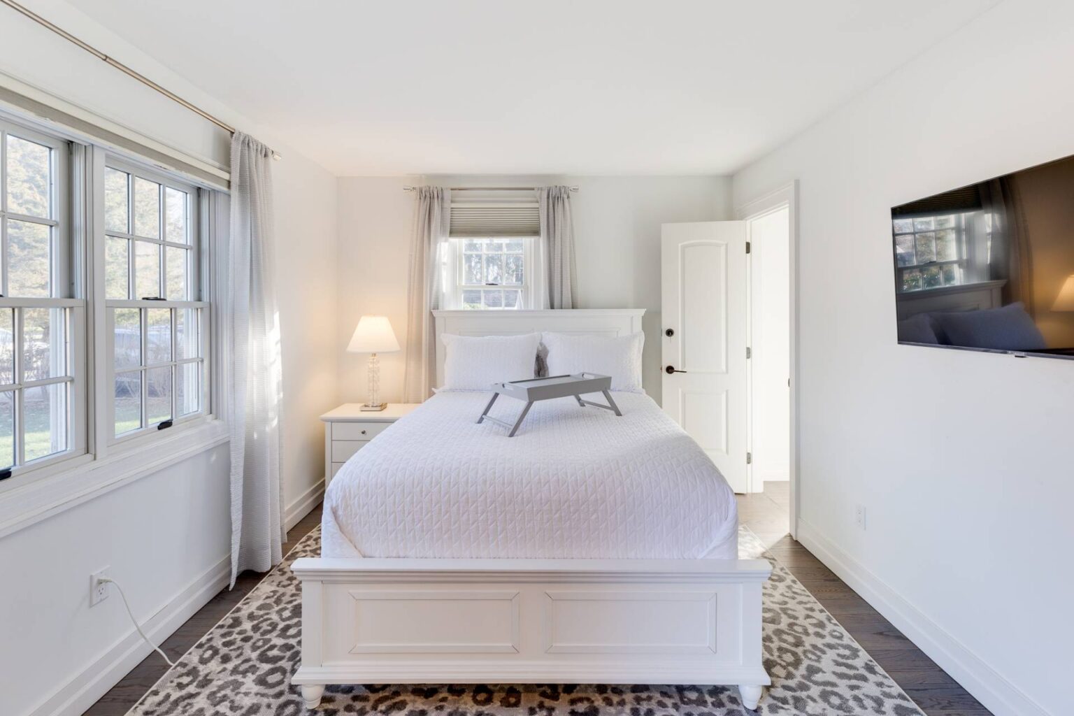 24 Stratton Square East Hampton, NY 10 886229 rdz53v9qnhpsftgh