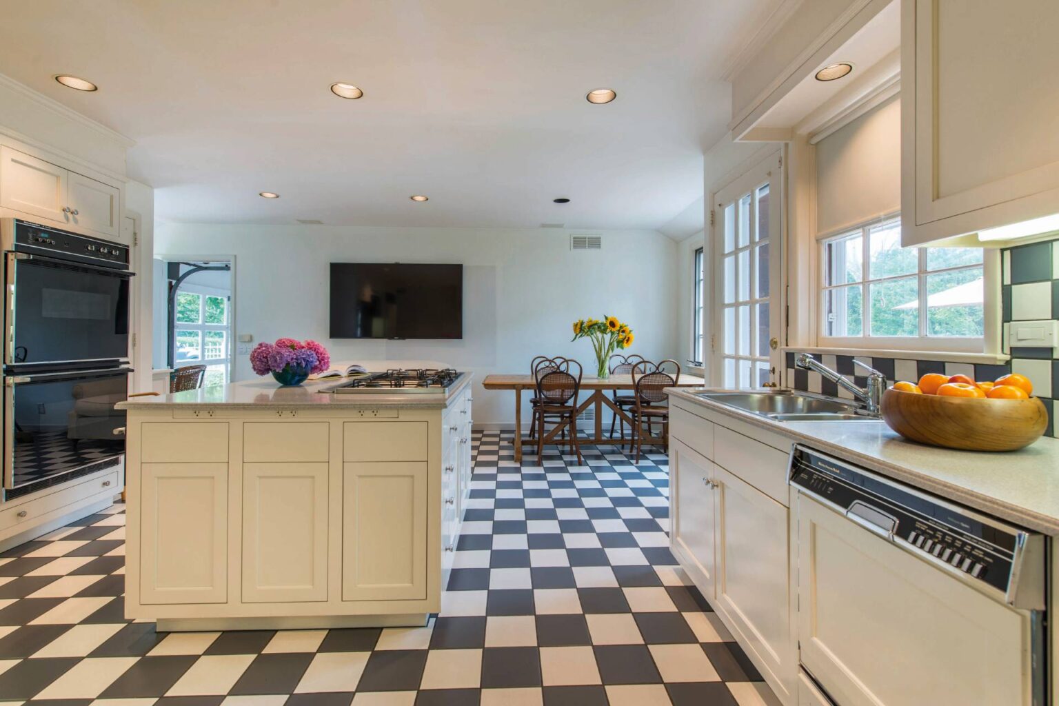 112 Egypt Lane East Hampton, NY 105367 hnmwzg7rjb3kz3qv