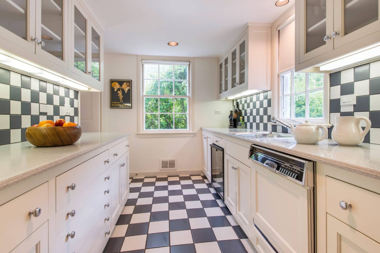 112 Egypt Lane East Hampton, NY 105367 lyq3vfg5qnbdmbgq