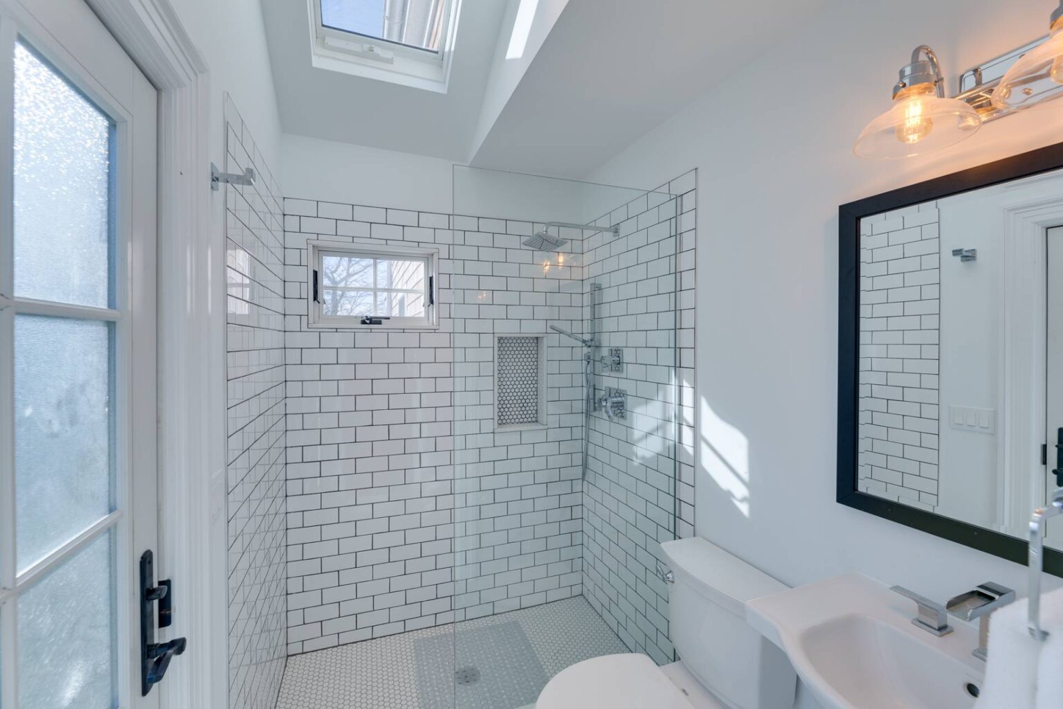 24 Stratton Square East Hampton, NY 11 886229 s53hnk8fm3zjcpwc