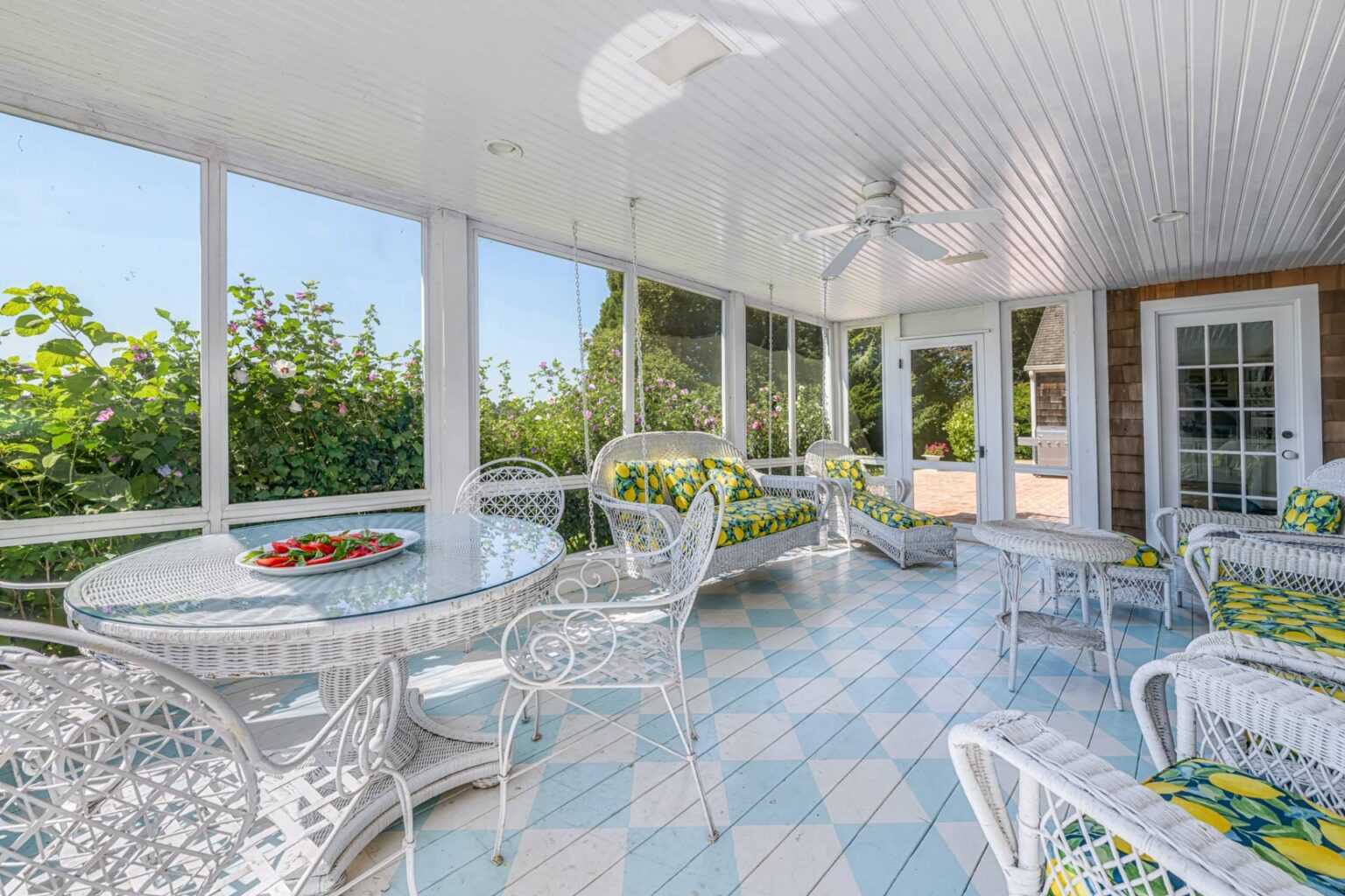 70 Sayres Path Wainscott, NY 14 109120 8rsghnk6qfvsphvt