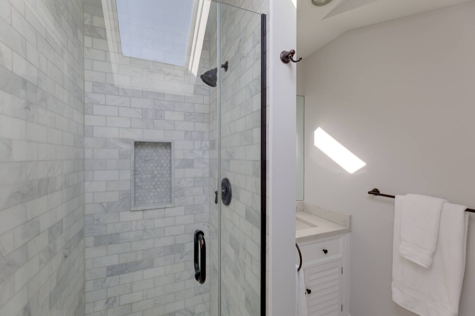 24 Stratton Square East Hampton, NY 14 886229 mxdwwhqltkhqlflk