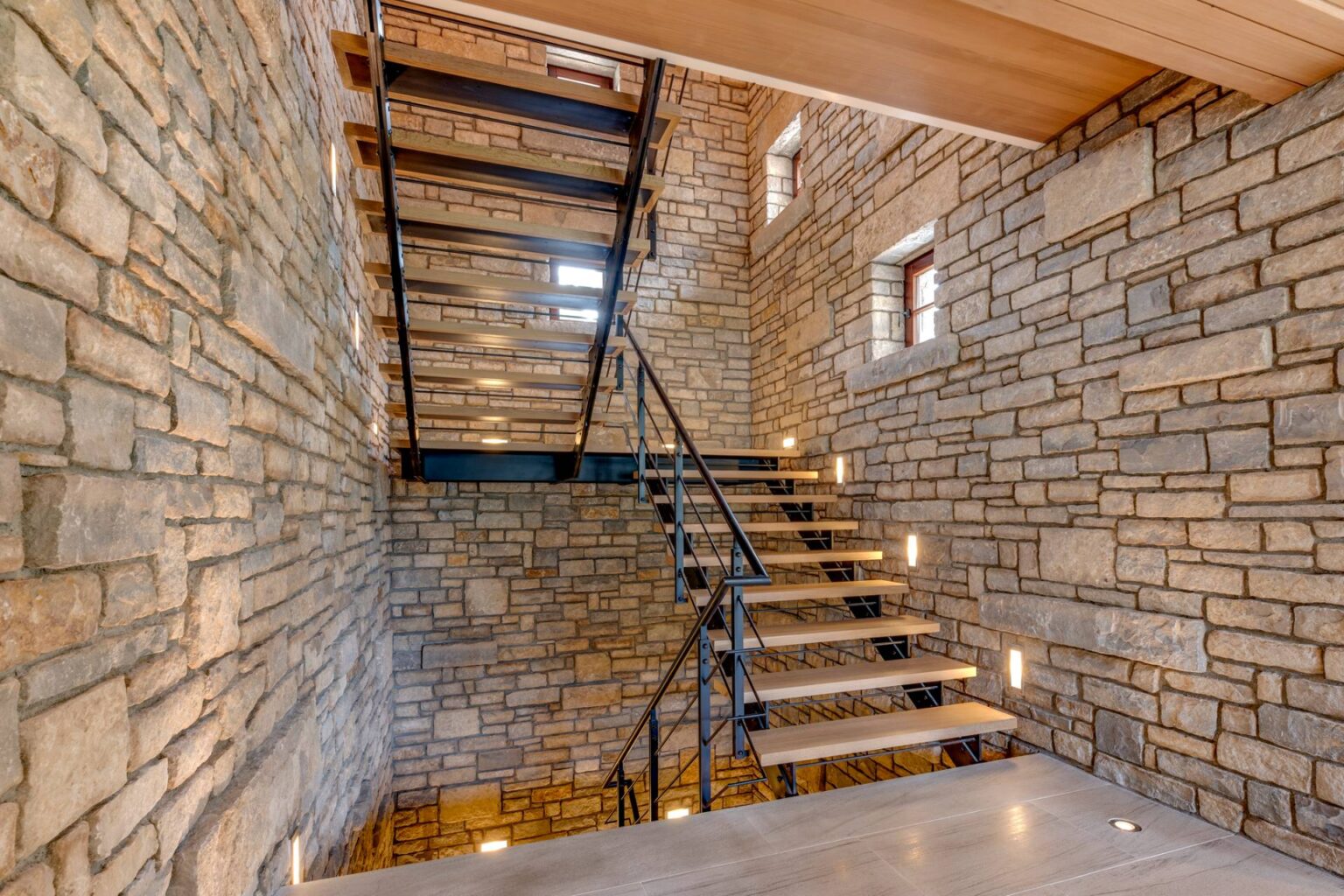 15 Eastway Drive Southampton, NY 15 882186 9zf4psr5yg3gwchs