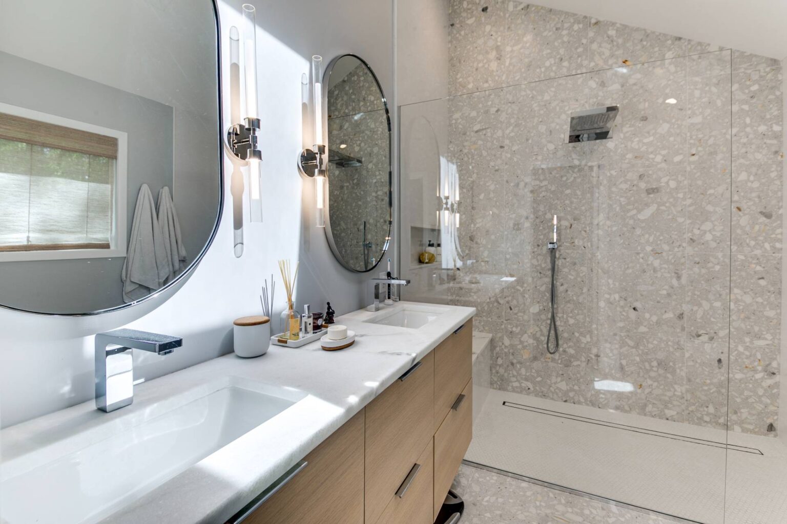 15 Karin Drive East Hampton, NY 15 922923 hwtxfjhg2lyvq7z2