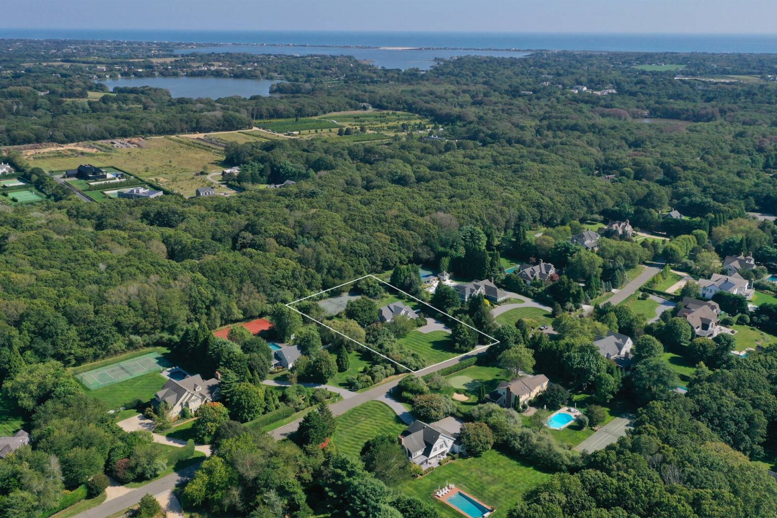 8 Wood Edge Court, Water Mill, NY 11976 2 926177 kj9yzgpytk8hzqjh