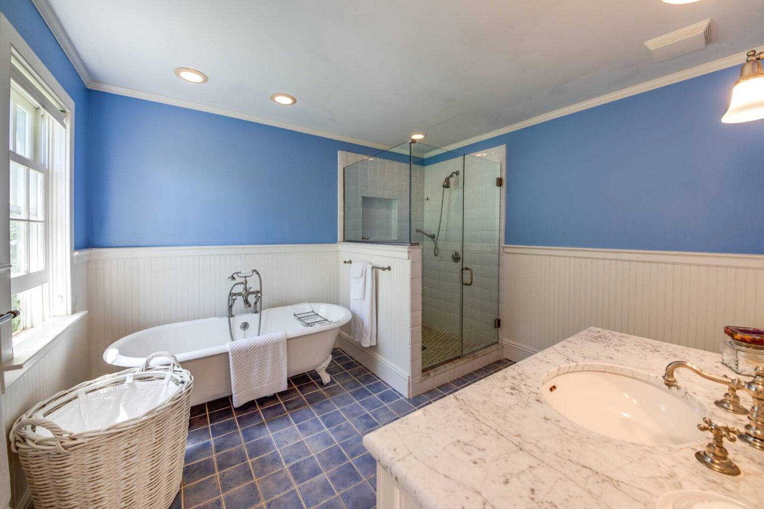 70 Sayres Path Wainscott, NY 20 109120 lcslkvttrznypfkk