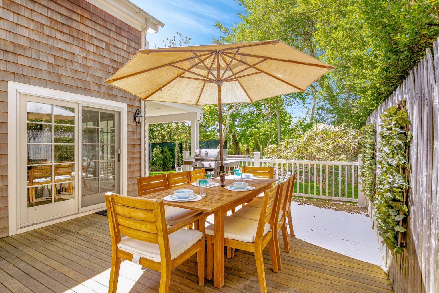 24 Stratton Square East Hampton, NY 20 886229 vyxfzq38mbrvws6h