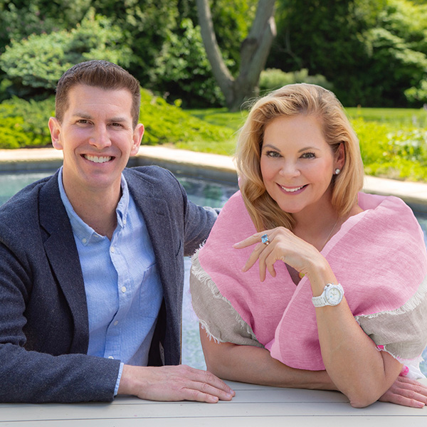 photo greg lisa 600x600