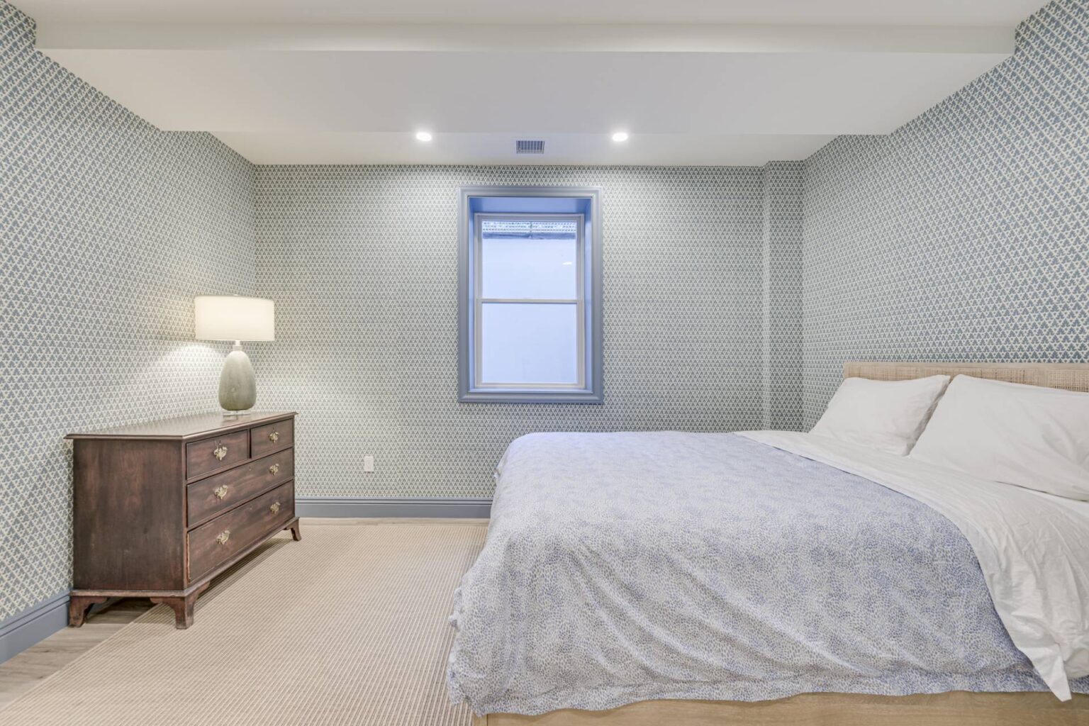 36 Long Springs Road Southampton, NY 21 105490 vmbzqq4db3fsdpgw