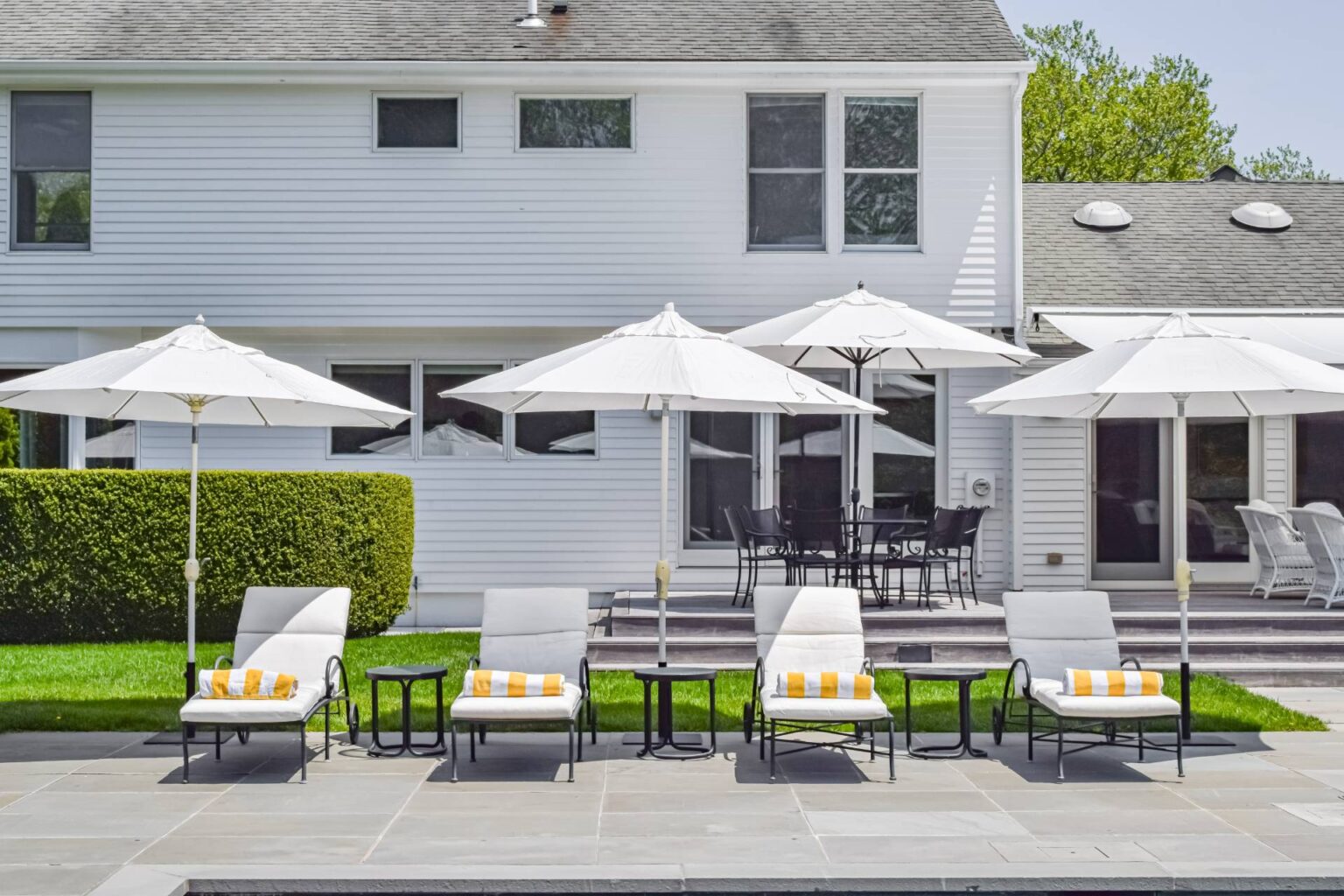 138 Coopers Farm Road Southampton, NY 21 907566 qldyq17dtfn7nyd5