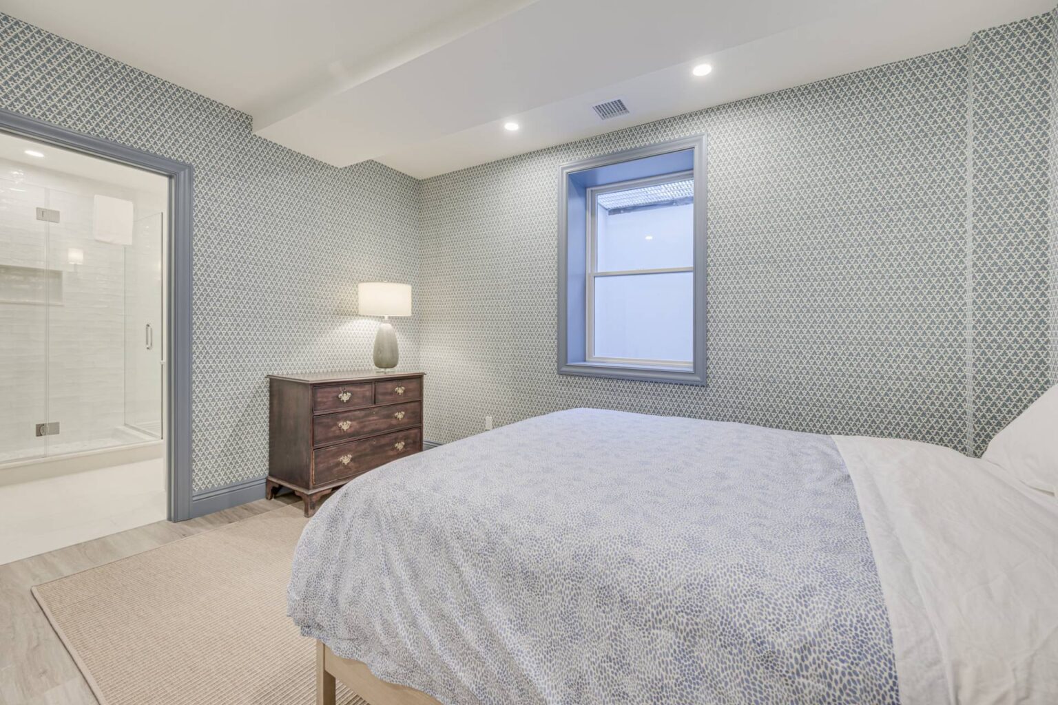 36 Long Springs Road Southampton, NY 22 105490 yl1fqwfbz7zpkygp