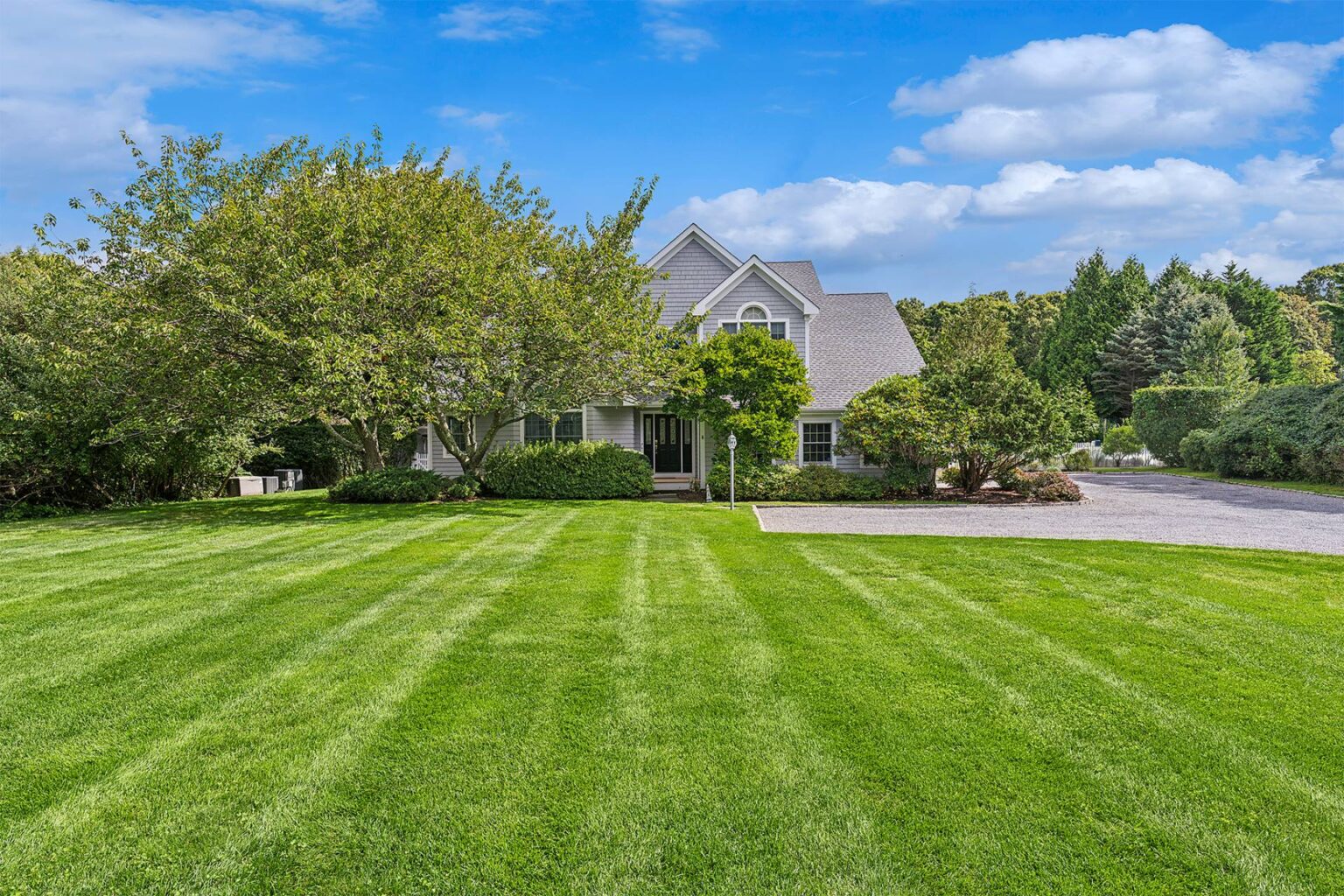 8 Wood Edge Court, Water Mill, NY 11976 32 926177 5fkpqymdhgwzfwtm