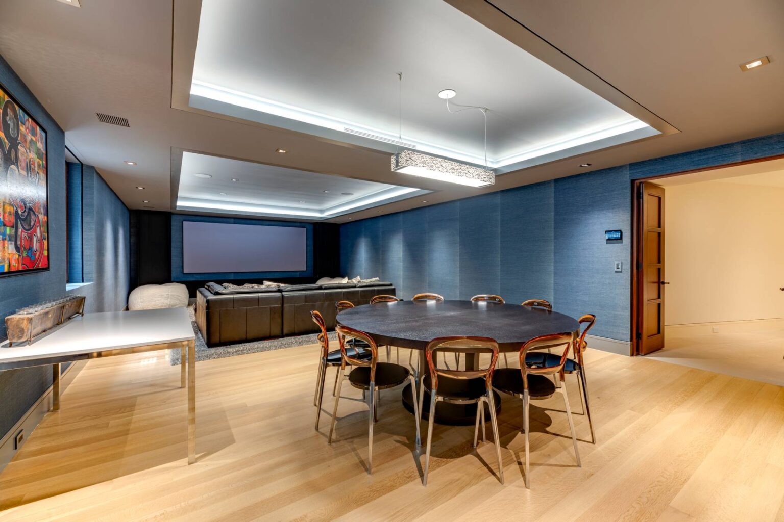 15 Eastway Drive Southampton, NY 33 882186 rwfw8bwrjhjphnlx