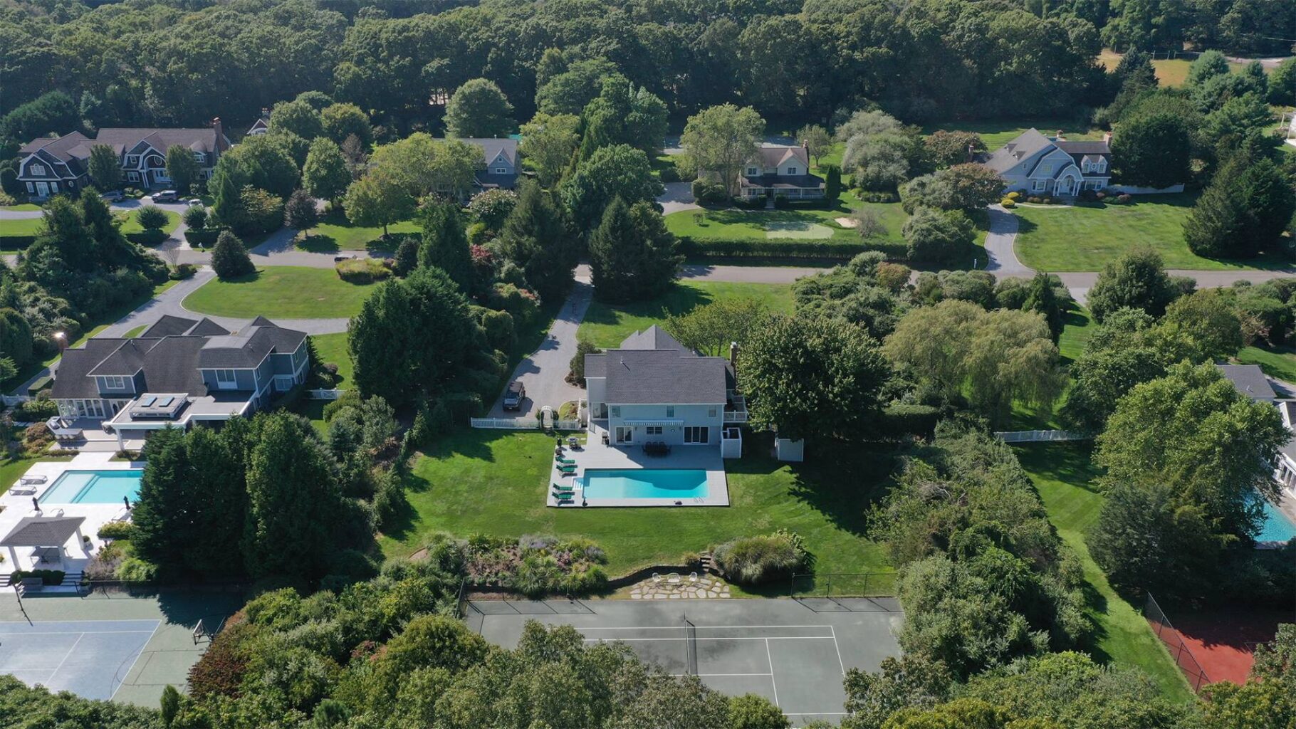 8 Wood Edge Court, Water Mill, NY 11976 35 926177 w72rt7lfyykzj1jl