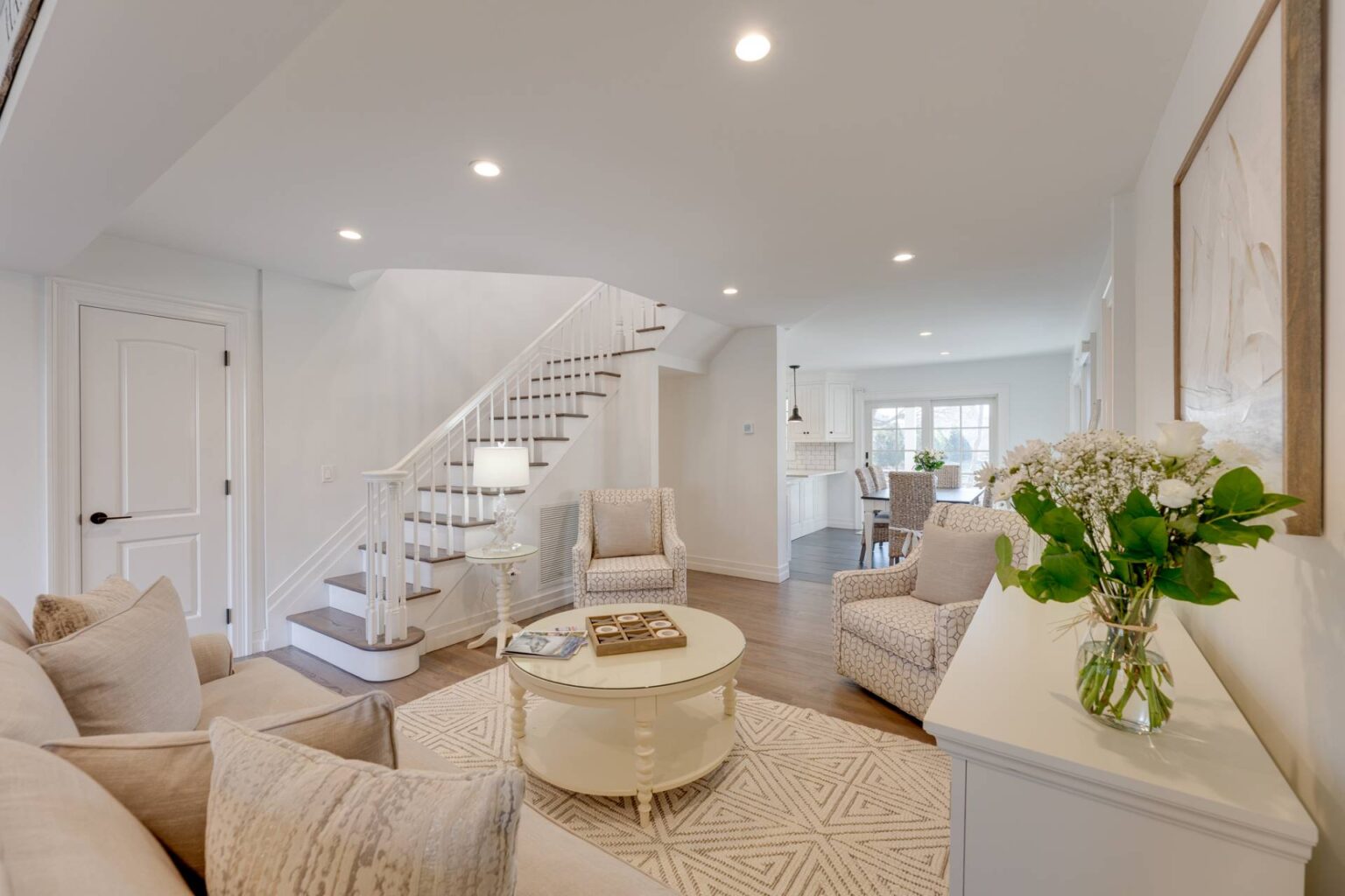 24 Stratton Square East Hampton, NY 4 886229 mc5bbc3hfpsmzzqd