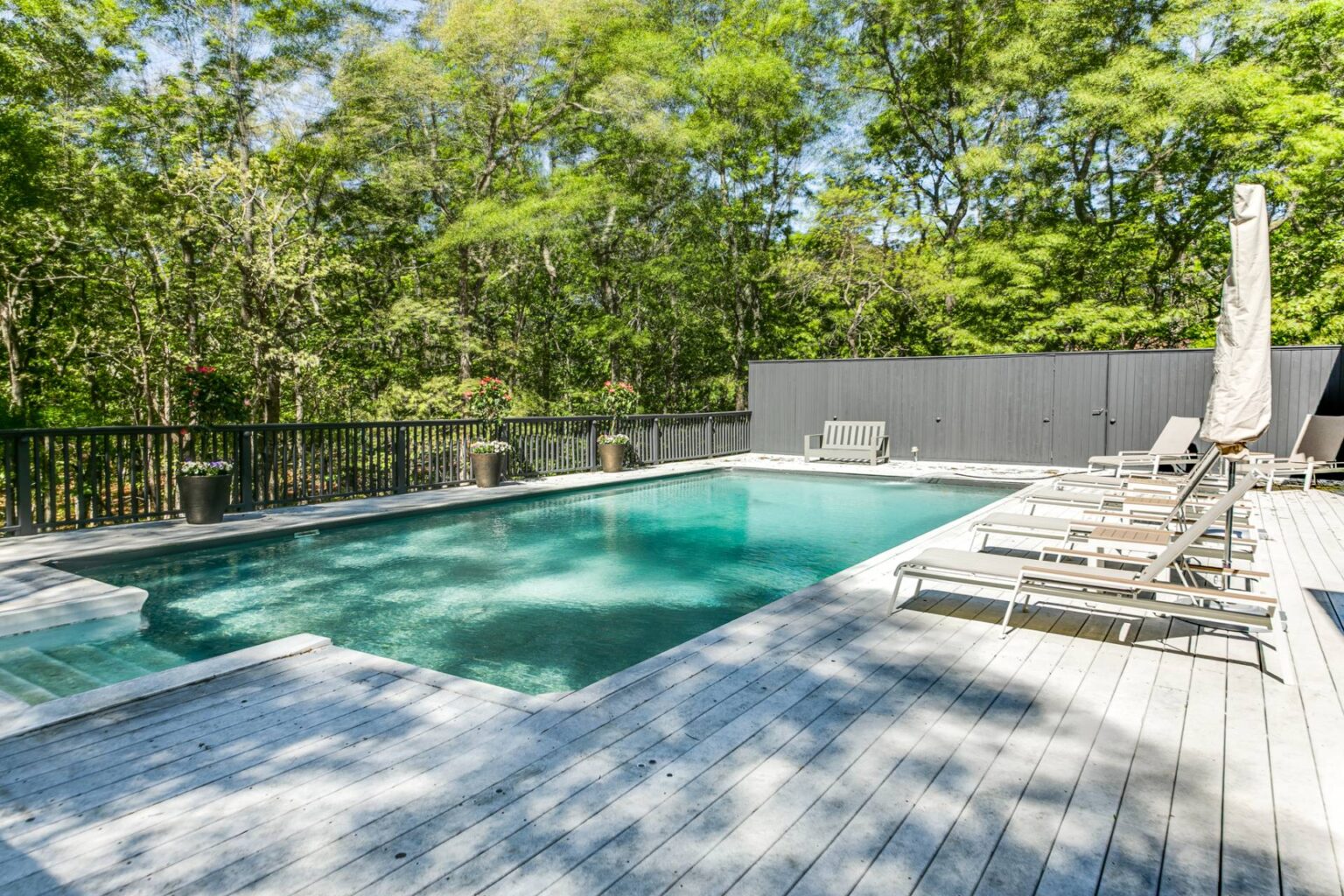 15 Karin Drive East Hampton, NY 4 922923 wbz8wzyvc1wm3bvq