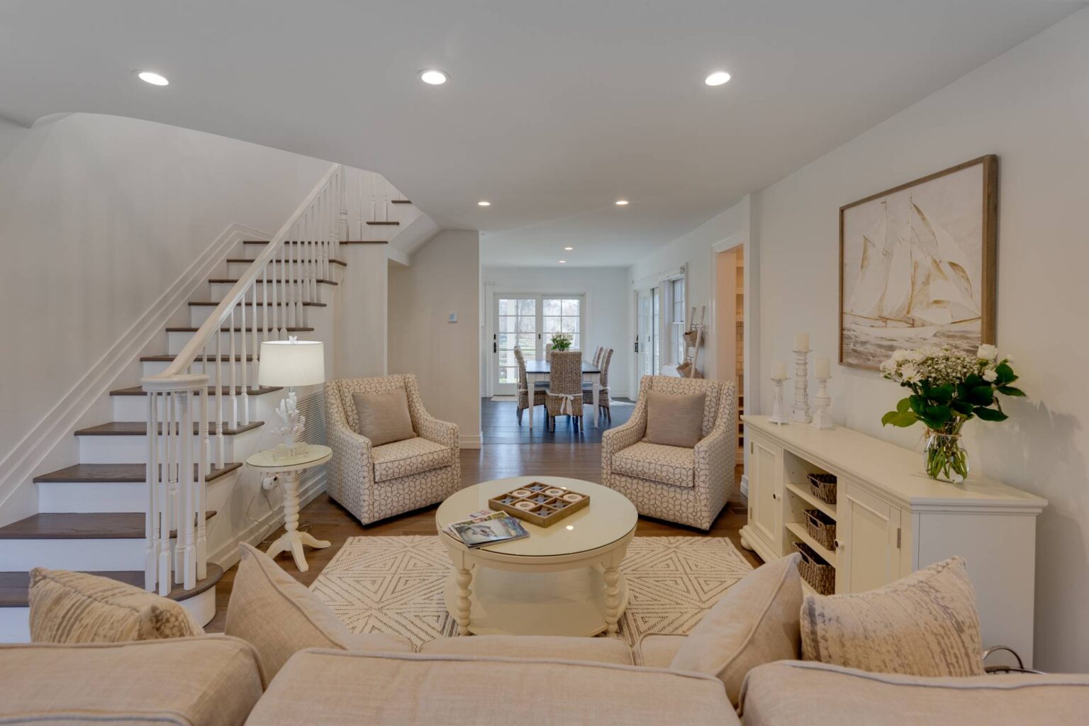 24 Stratton Square East Hampton, NY 5 886229 8tqw3nzsjfgnsllr
