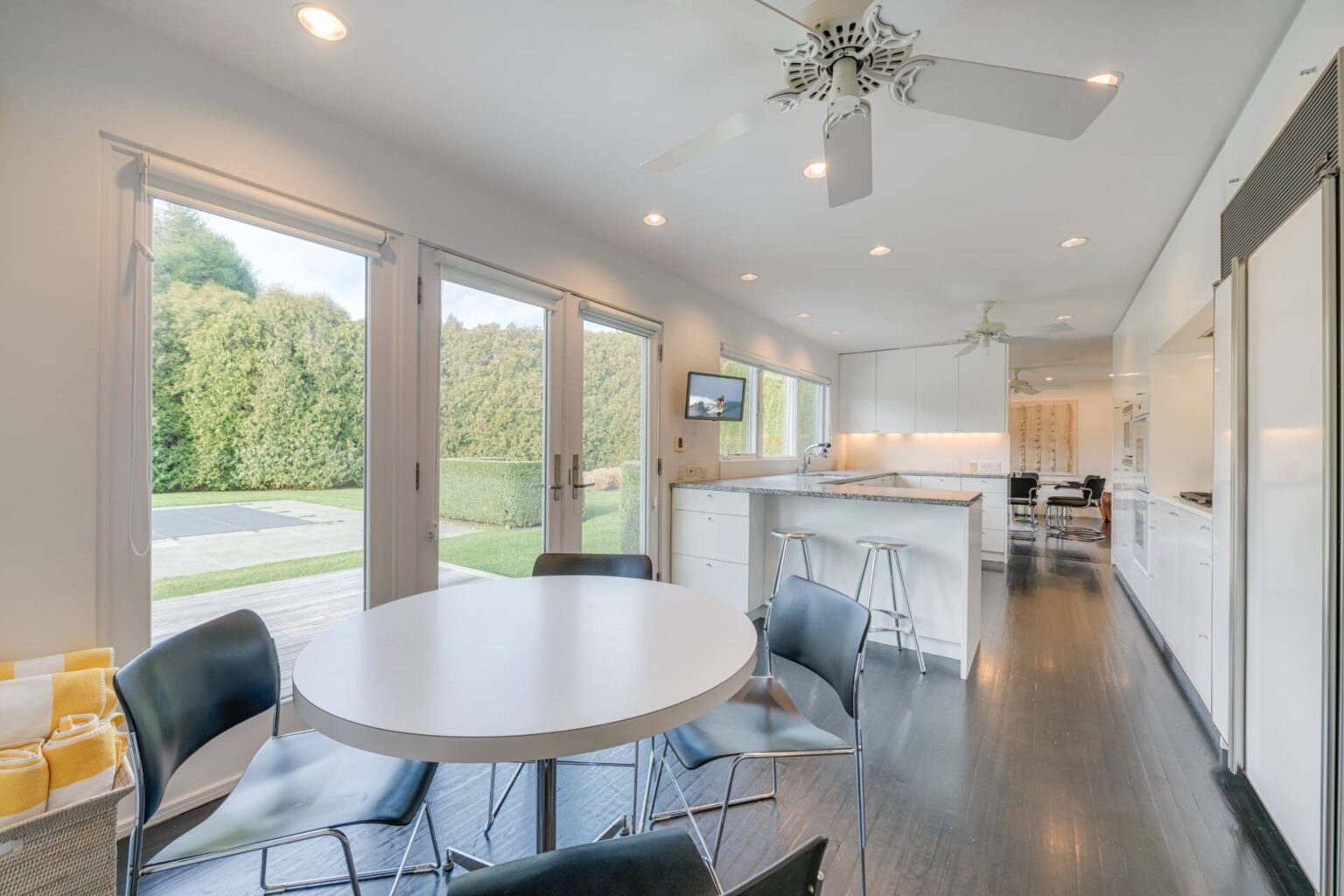 138 Coopers Farm Road Southampton, NY 6 907566 hncs4qjg5q2ddcrd