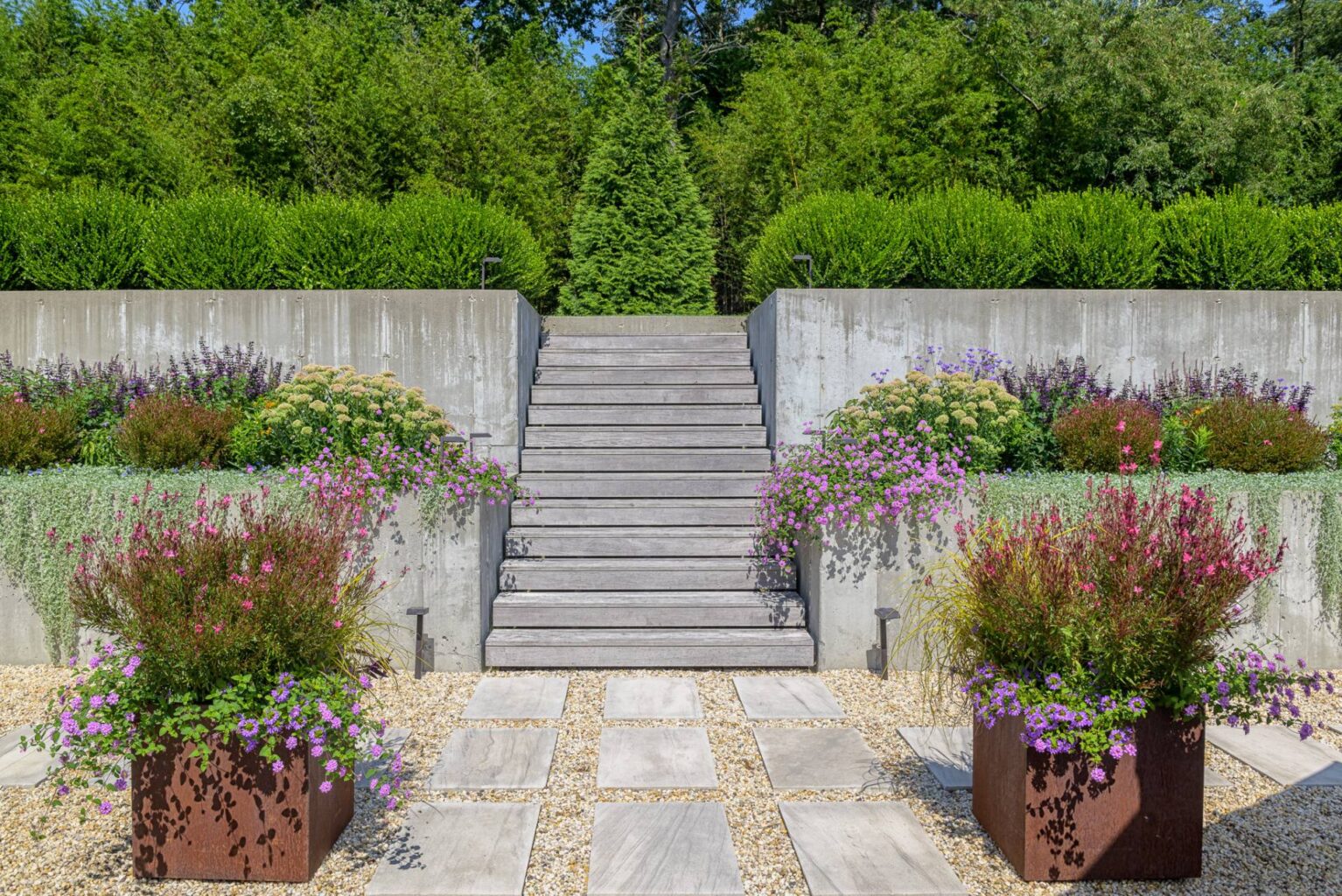 15 Eastway Drive Southampton, NY 7 882186 vyl1svtynnnrmwfk