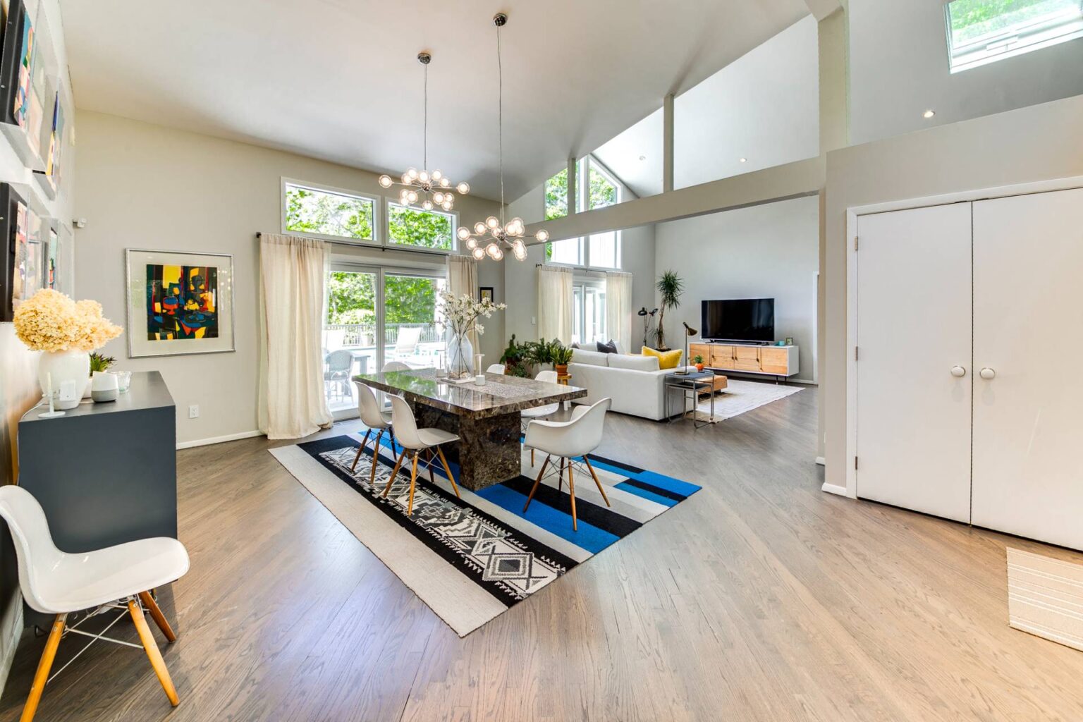 15 Karin Drive East Hampton, NY 7 922923 rfvycgnpbjnwtxwp