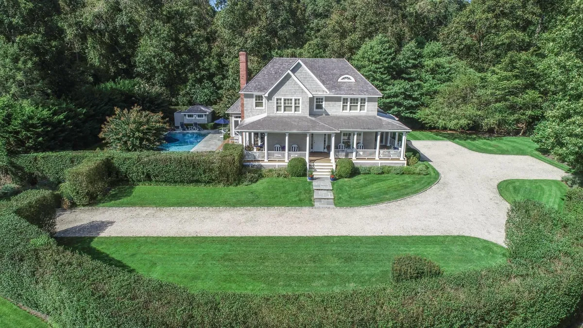 heritage farm lane east hampton