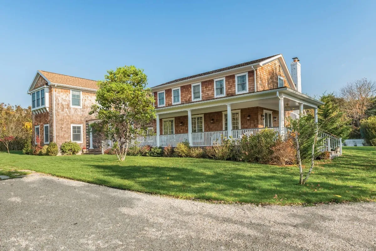 lumber lane bridgehampton